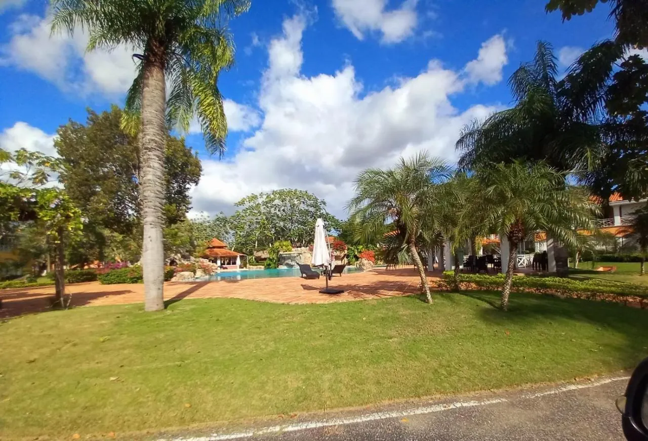 Las Brisas, Juan Dolio, 3Br, 3 Pools, Jacuzzi, Beach, Golf, Polo San Pedro de Macoris Apartment