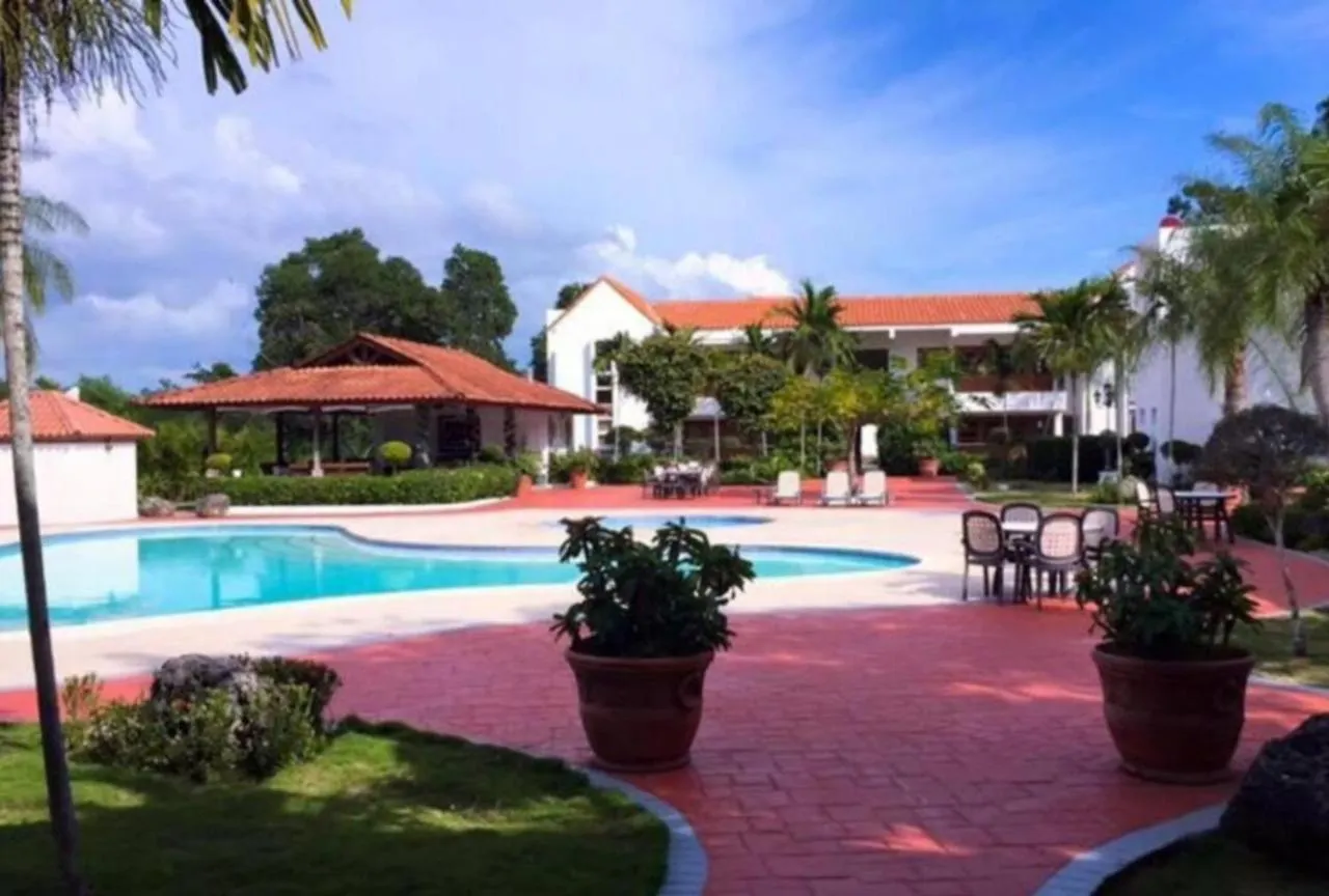 Las Brisas, Juan Dolio, 3Br, 3 Pools, Jacuzzi, Beach, Golf, Polo San Pedro de Macoris