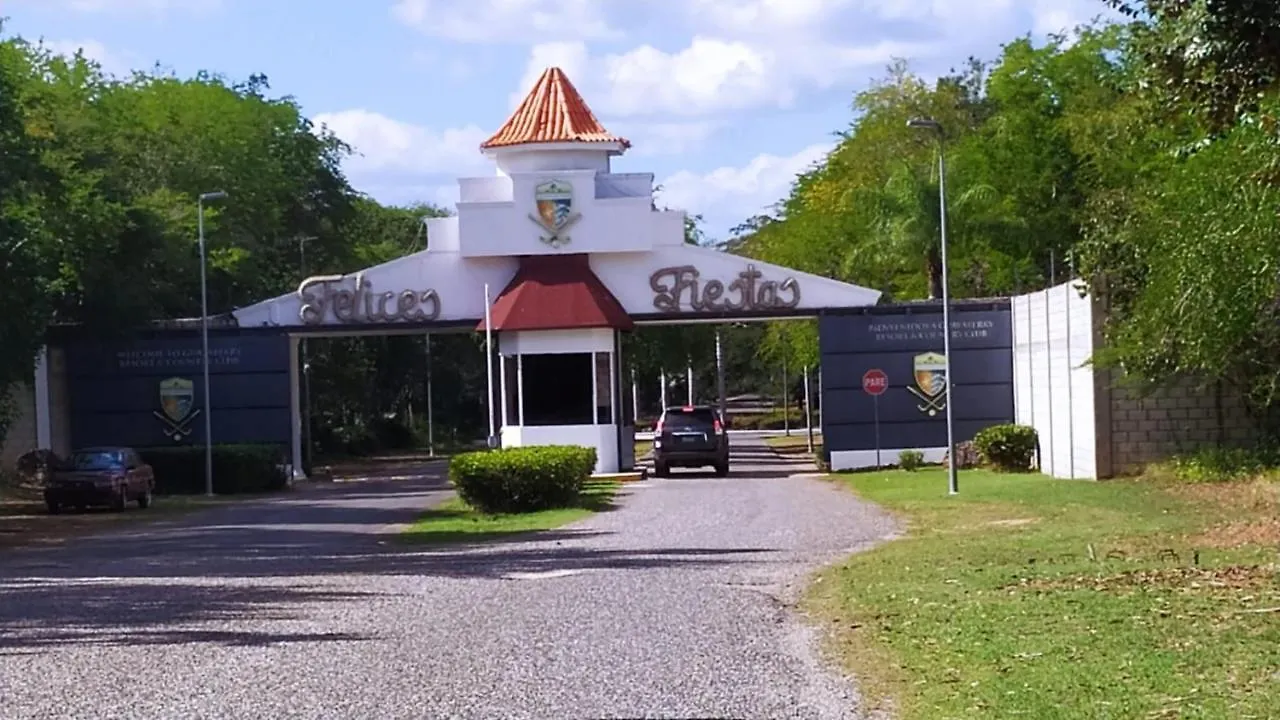 Las Brisas, Juan Dolio, 3Br, 3 Pools, Jacuzzi, Beach, Golf, Polo San Pedro de Macoris